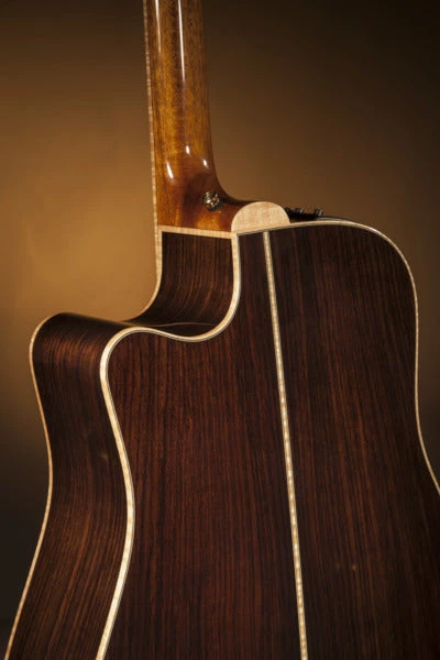 PRO MUSIC Takamine Pro Series 7 Dreadnought AC/EL Guitar With Cutaway 2 PRO MUSIC Takamine Pro Series 7 Dreadnought AC/EL Guitar With Cutaway