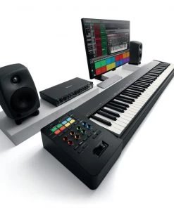 Midi Controllers Roland A88MK2 MIDI Keyboard Controller